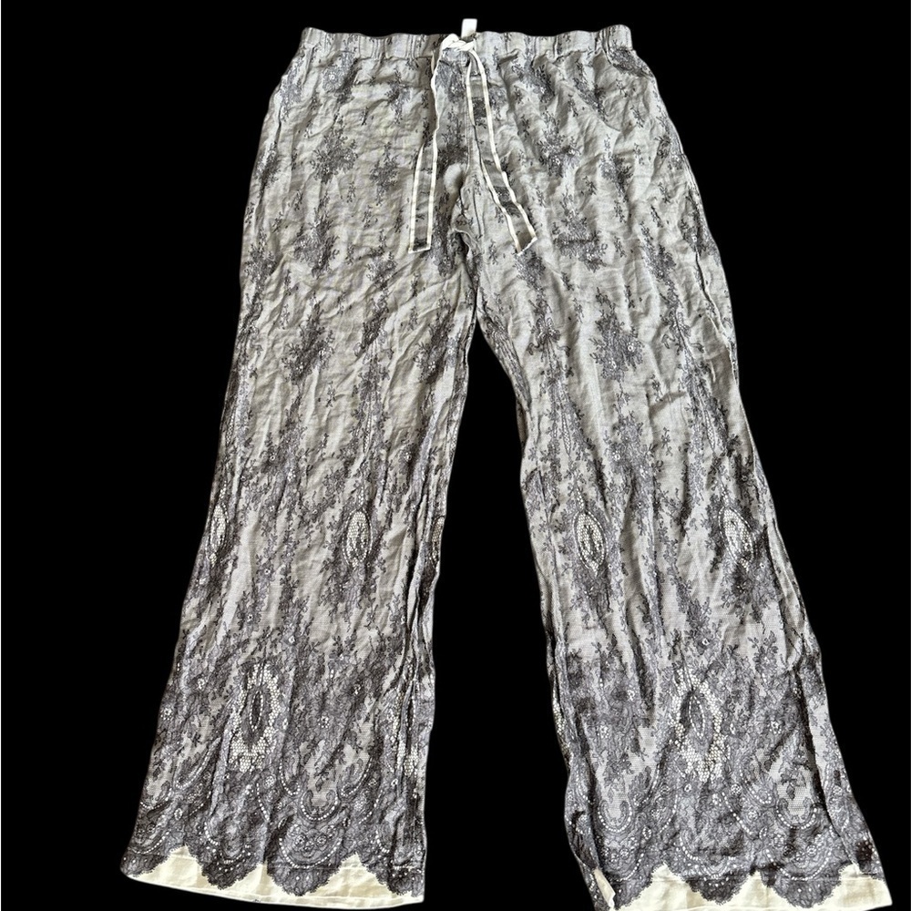 Gray and White Paisley lounge wear Pants